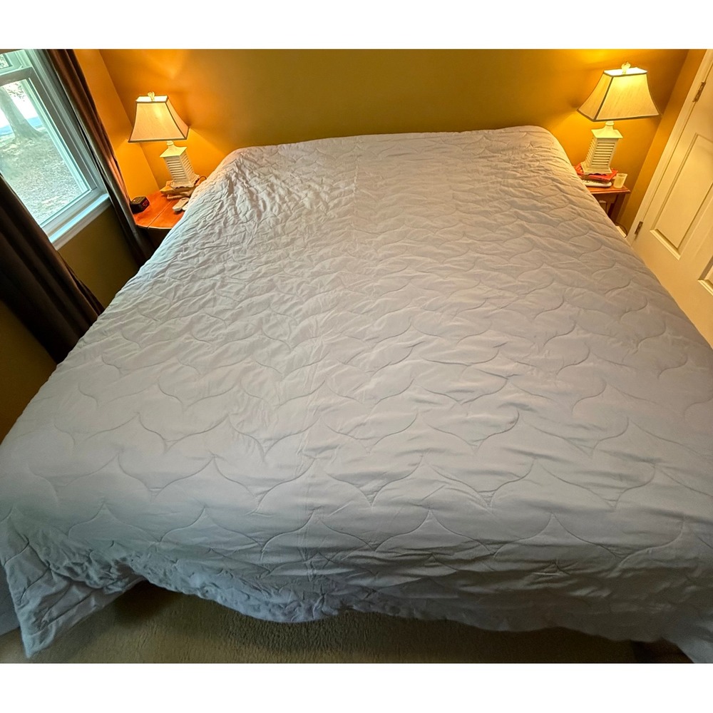 Tommy Bahama Full Size Quilt / Comforter – Lavender & Dark Lavender – Cotton - Picture 1 of 6